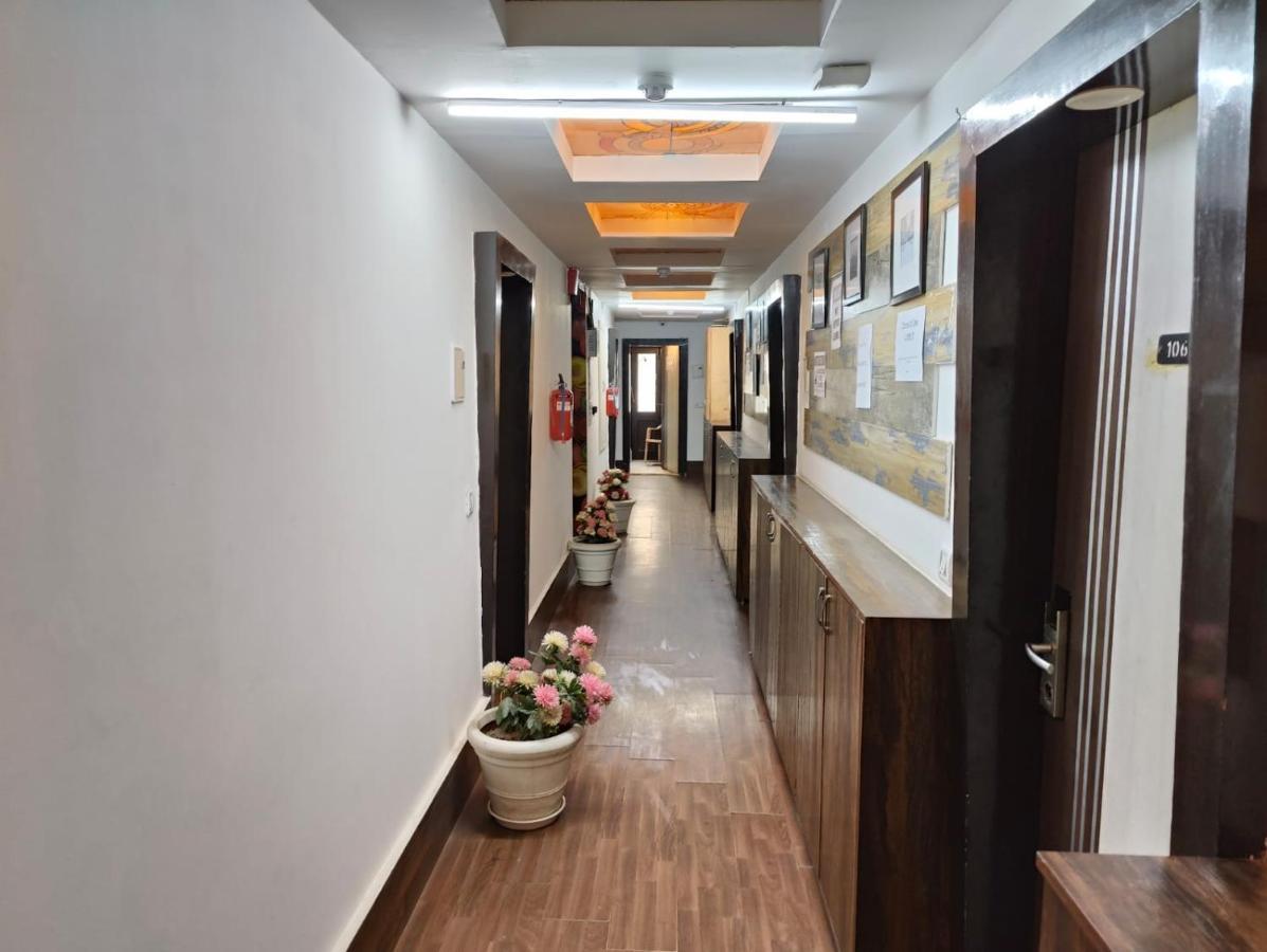 The Sentinel Suites 3* New Delhi