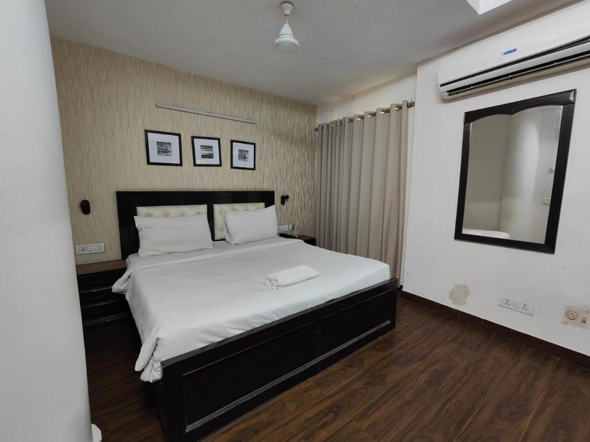 The Sentinel Suites New Delhi